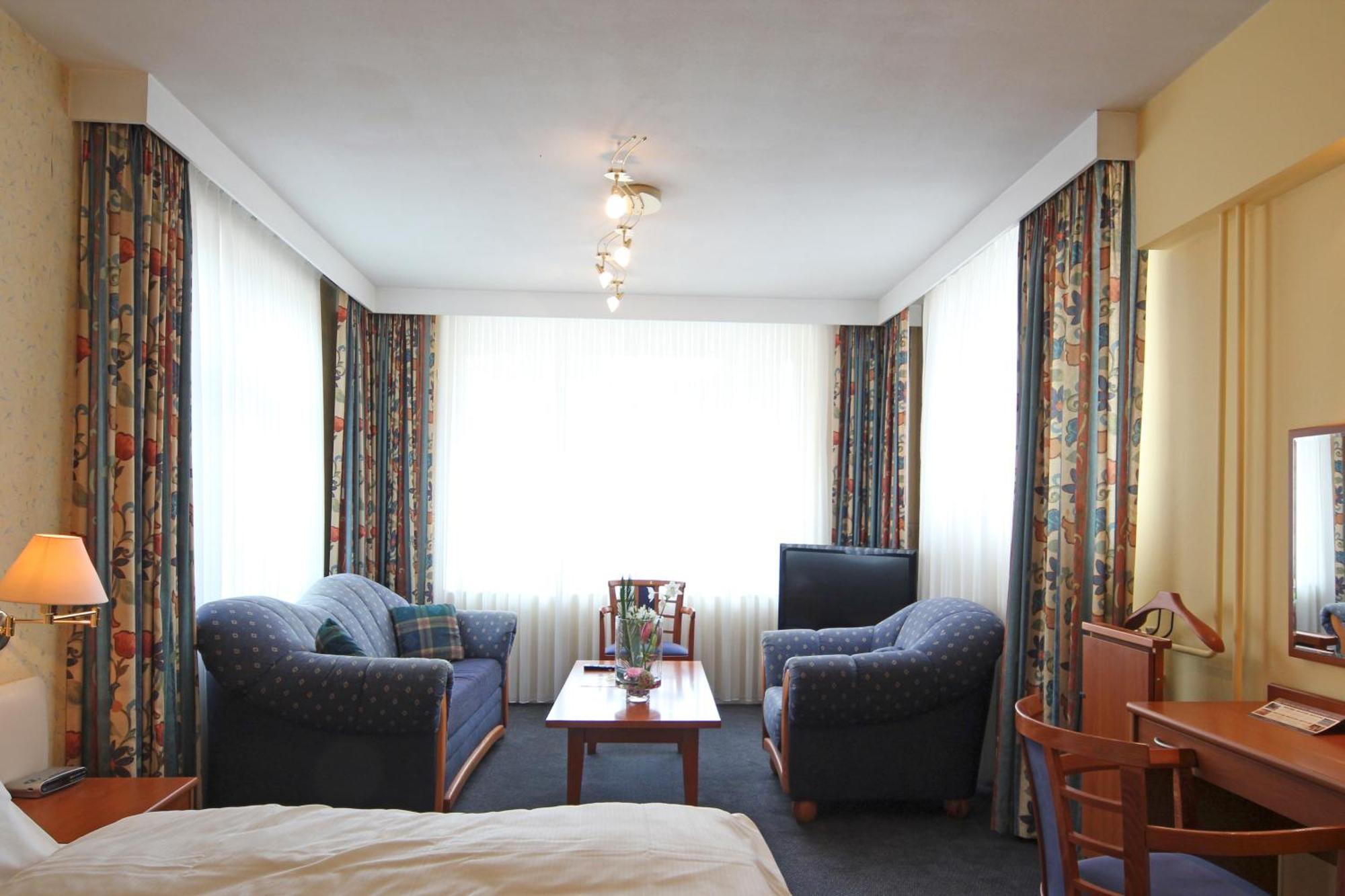 Grand Hotel Monopole Valkenburg aan de Geul Room photo
