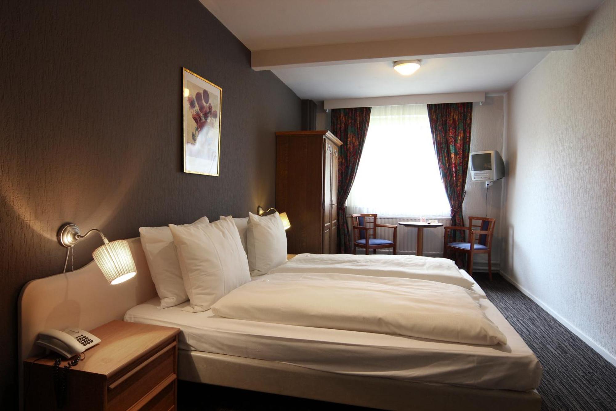 Grand Hotel Monopole Valkenburg aan de Geul Room photo