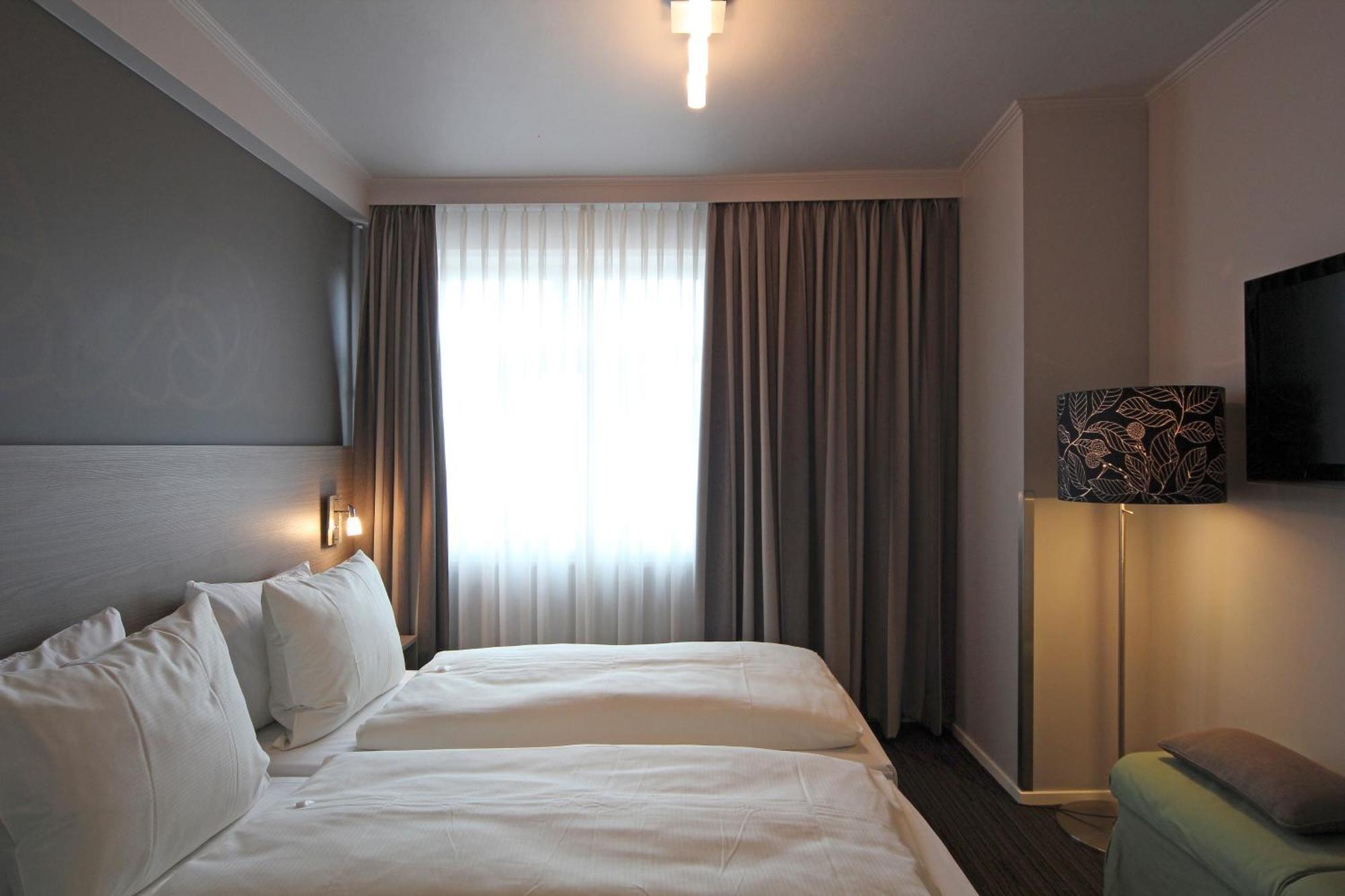 Grand Hotel Monopole Valkenburg aan de Geul Room photo